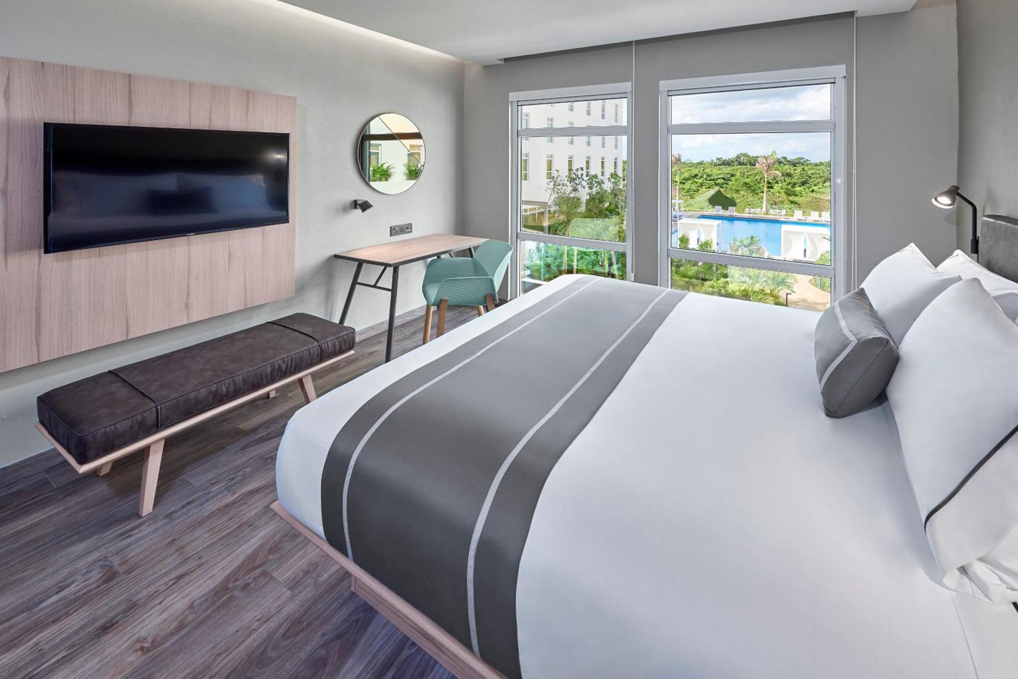 City Express Plus By Marriott Cancun Aeropuerto Riviera Exterior photo