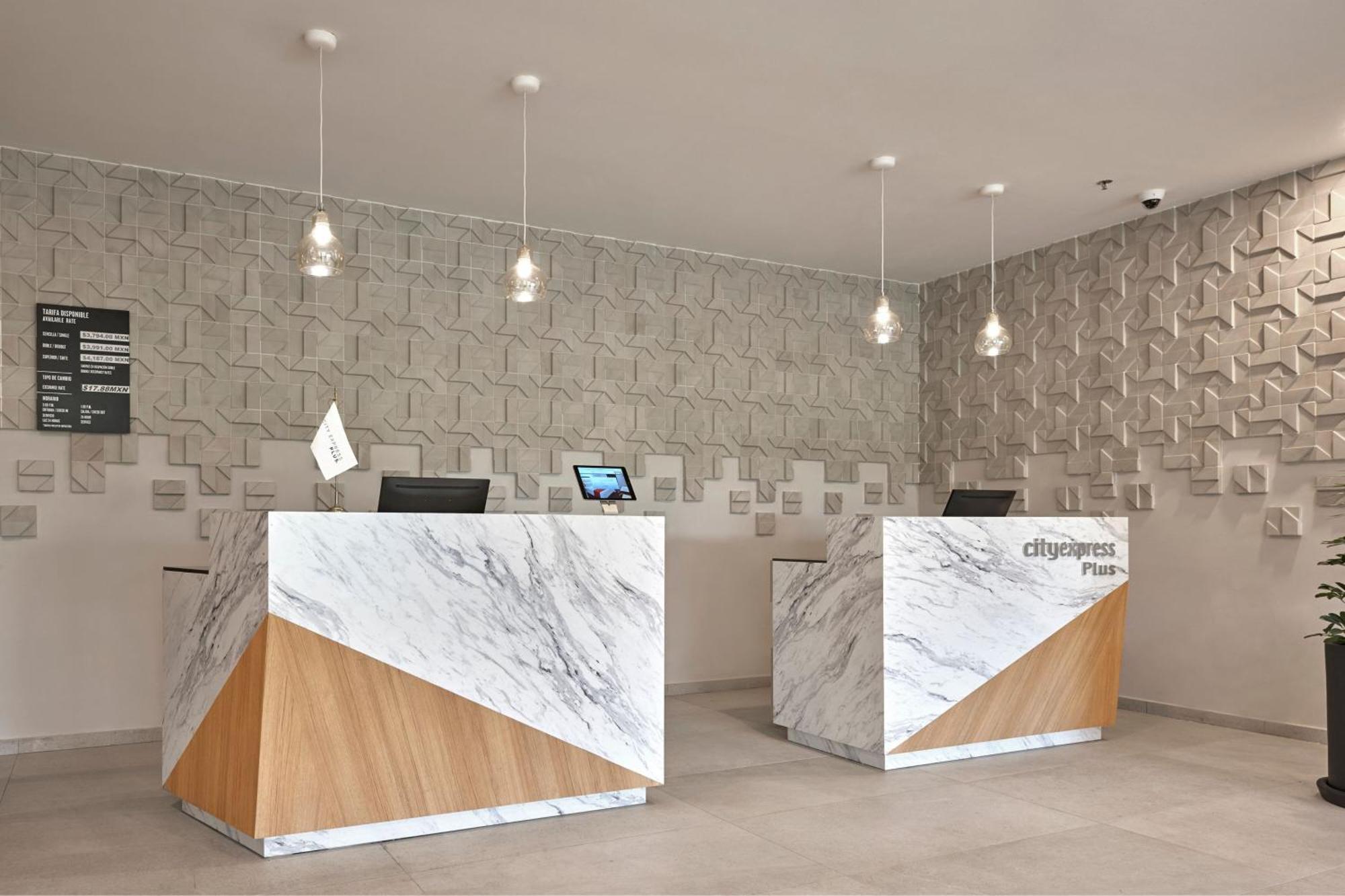 City Express Plus By Marriott Cancun Aeropuerto Riviera Exterior photo