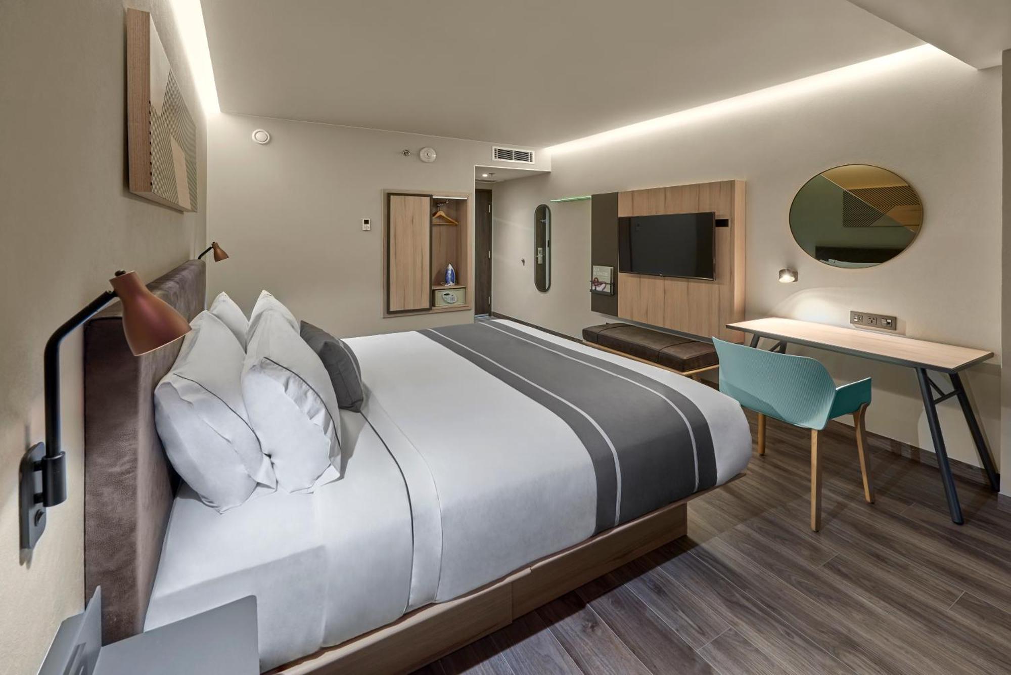 City Express Plus By Marriott Cancun Aeropuerto Riviera Exterior photo